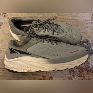 Altra Men’s Via Olympus 2 Athletic Shoes